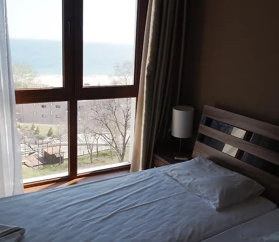 Europroperties Golden Line Apartman