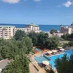 Europroperties Golden Line Apartament *