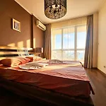 Europroperties Golden Line Apartament *