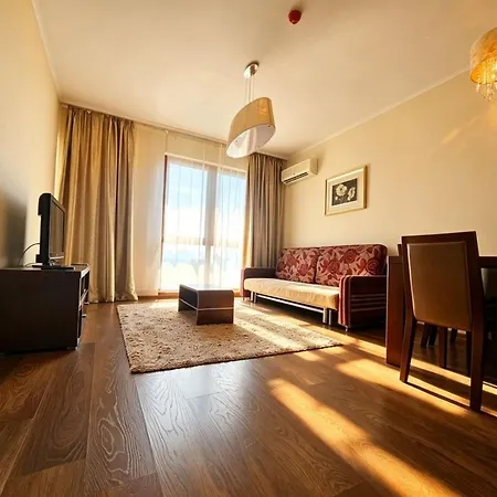 Europroperties Golden Line 아파트 *