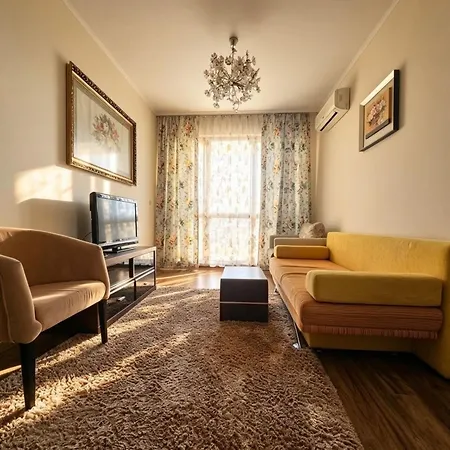 Europroperties Golden Line 아파트