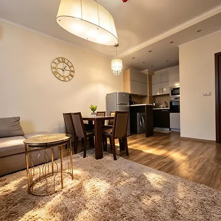 아파트 Europroperties Golden Line