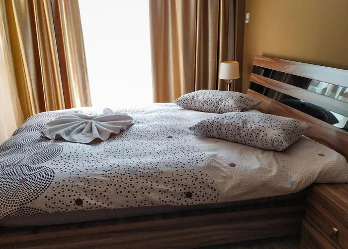 Europroperties Golden Line Apartment